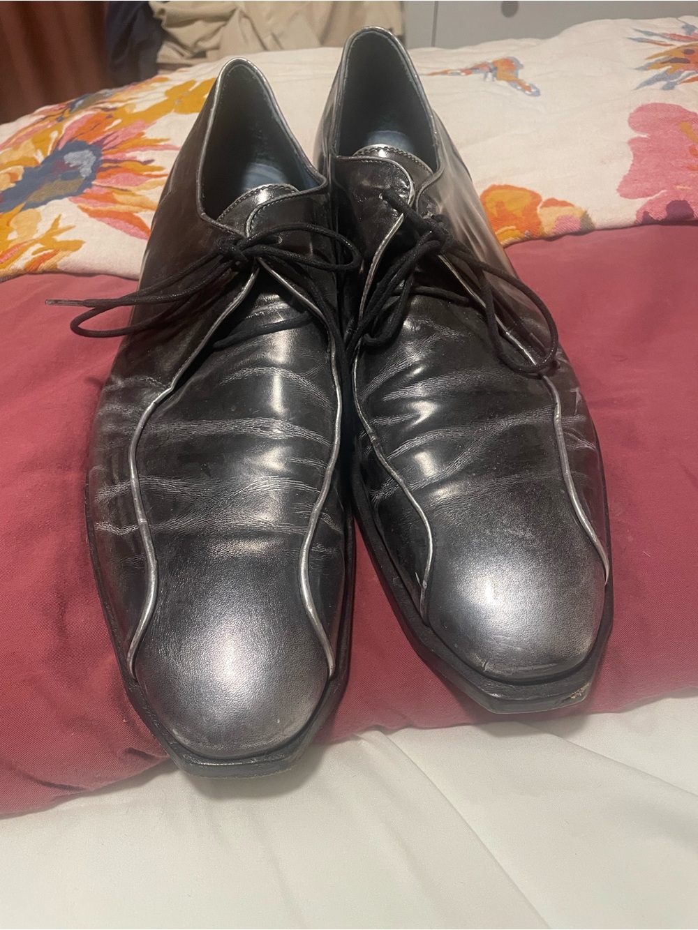 Olivers Black Lace-Up Oxfords with Contrasting Trim